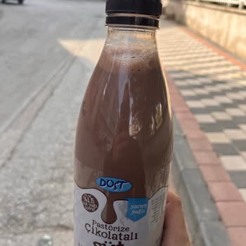 Dost Çikolatalı Sütte Yabancı Cisim Ve Güven Sorunu