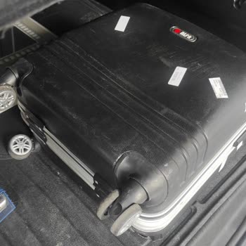 Ajet Bagajımın Hasar Görmesi Ve Fotoğraf Gönderiminde Yaşanan Mağduriyet