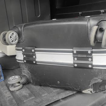 Ajet Bagajımın Hasar Görmesi Ve Fotoğraf Gönderiminde Yaşanan Mağduriyet