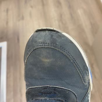 Kısa Sürede Deforme Olan Ayakkabıya Kullanıcı Hatası Denmesi Hayal Kırıklığı