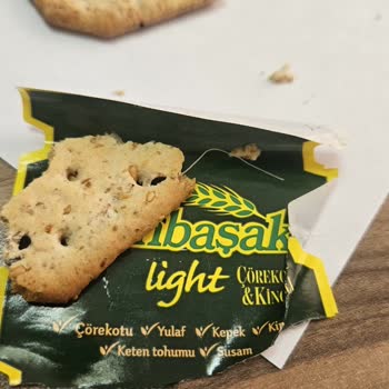 Kraker İçinden Plastik Çıkması Ve Firmadan Geri Dönüş Alamama