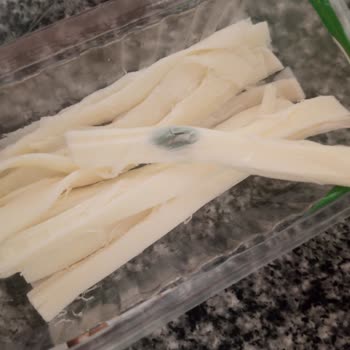 Sütaş Satın Aldığım Peynirin Son Kullanma Tarihi Geçmemesine Rağmen Küflü Çıkması