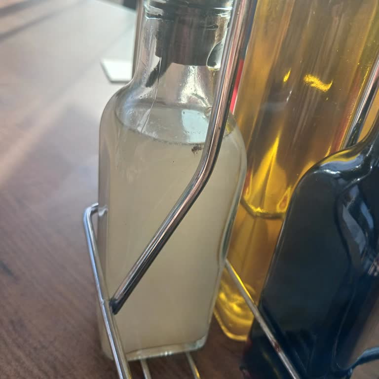 Sezar Salatada Ve Limon Suyunda Böcek Çıkması Nedeniyle Hijyen Endişesi