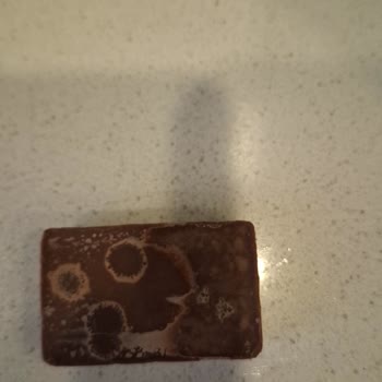 Son Kullanma Tarihi Geçmemiş Çikolatada Küf Ve Bozulma Şoku