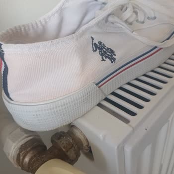 Polo'dan Aldığım Sneaker Renk Attı Ve Açıldı, İade Talebim Reddedildi