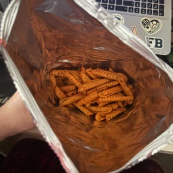 Patos Rolls Büyük Boy Cips Paketinde Eksik Ürün Ve Yanıltıcı Ambalaj