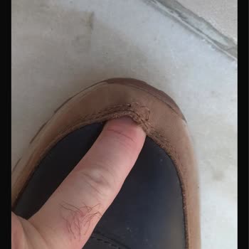 6 Ayda Dikişleri Açılan Ayakkabım İçin Müşteri Hizmetlerinden Çözüm Alamadım