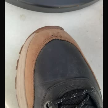 6 Ayda Dikişleri Açılan Ayakkabım İçin Müşteri Hizmetlerinden Çözüm Alamadım