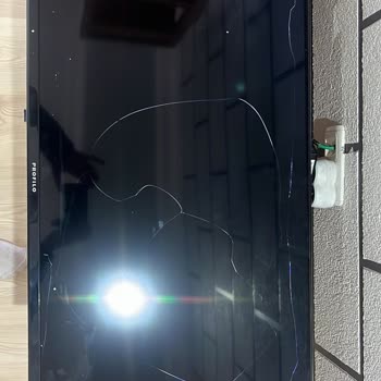 Kırık Televizyonun Değişimi İçin Mağduriyet Yaşıyorum