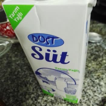 BİM Son Kullanma Tarihi Geçmemiş Süt Bozuk Çıktı Sağlığımız Tehlikede