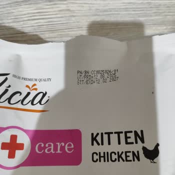 Aldığım Kedi Mamasını Hiçbir Kedi Yemedi, Kalitesinden Endişeliyim