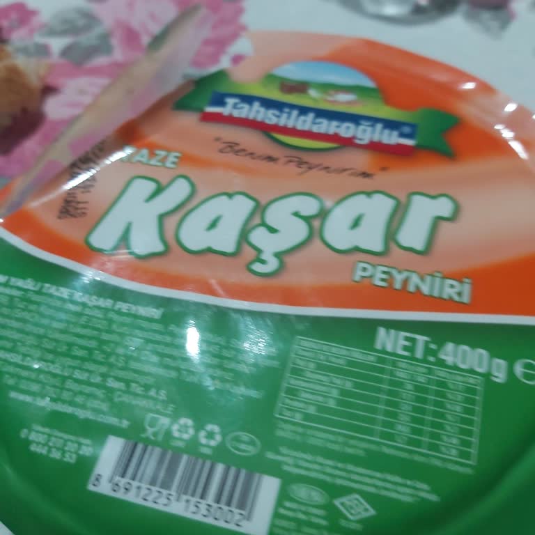 Taze Kaşar Peynirinde Yoğun Metal Tadı Ve Sağlık Endişesi