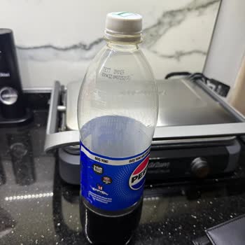 Son Kullanma Tarihi Geçmemiş Pepsi Gazsız Ve Bozuk Çıktı, İade Talep Ediyorum