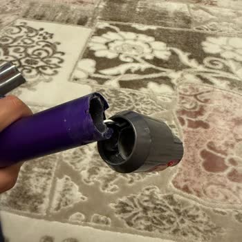 Dyson V11 Süpürge Borusu Kendi Kendine Kırıldı, Müşteri Hizmetleri Sorunu Çözmedi