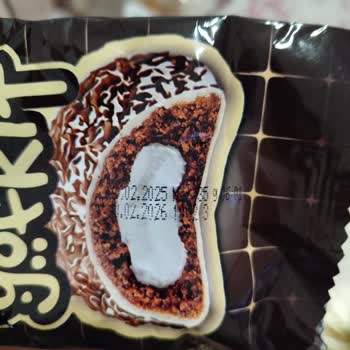 Lark Gıda Tarihi Geçmemiş Ve Rafta Satılmaya Devam Eden Üründe Küf Sorunu!