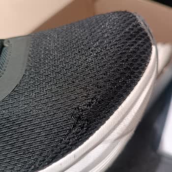 Satın Aldığım Adidas Ayakkabıda Kısa Sürede Kumaşında Sorun Çıktı, Değişim Talebim Reddedildi