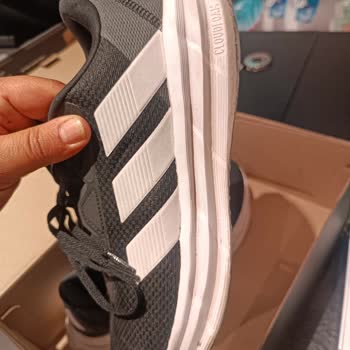 Satın Aldığım Adidas Ayakkabıda Kısa Sürede Kumaşında Sorun Çıktı, Değişim Talebim Reddedildi