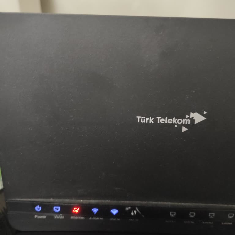 Kopan Kablo Nedeniyle 3 Gündür İnternet Sorunu Çözülemiyor