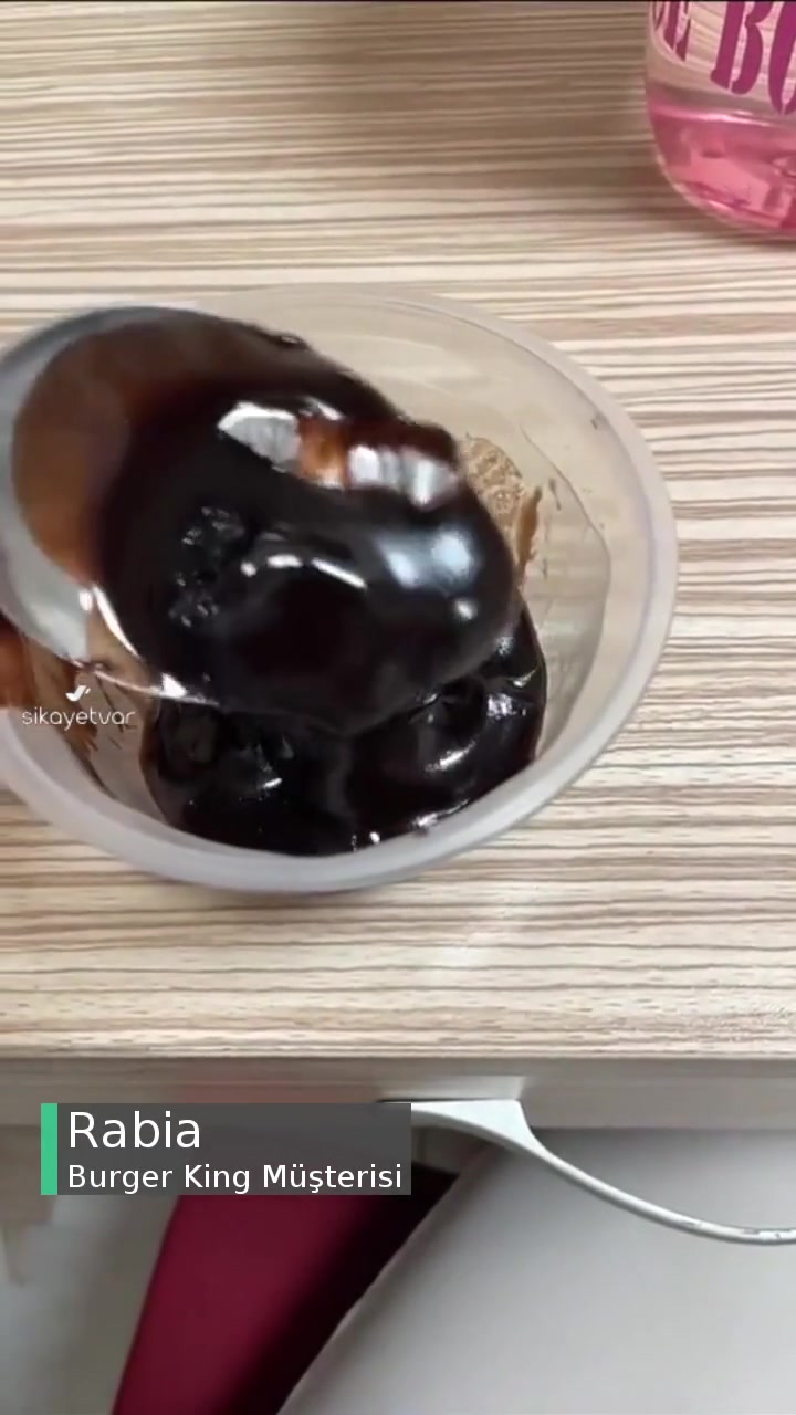 Burger King Suflesinin İçinden Jelatin Çıktı videonun kapak resmi