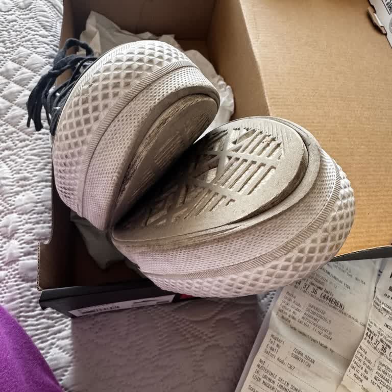 Aynı Model Ayakkabıda Tekrarlayan Taban Sorunu Ve Değişim Talebi