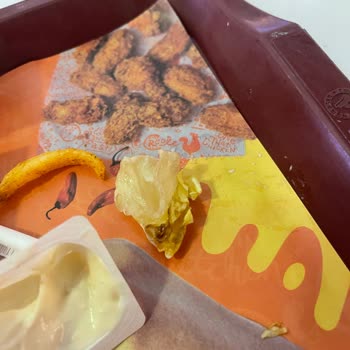 Popeyes Osmaniye Şubesinde Saygısız Çalışan Ve Bozuk Ürün Deneyimi