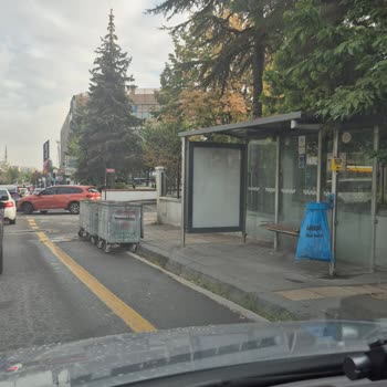 Çöp Konteynerlerinin Yanlış Yere Taşınması Güvenlik Riski Oluşturuyor