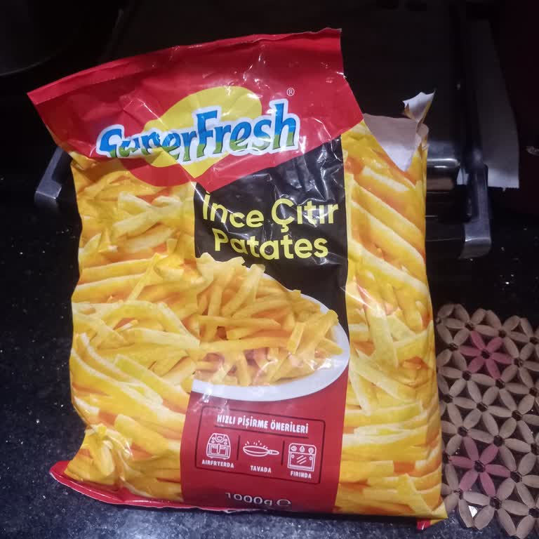 Superfresh Dondurulmuş Patatesin Yoğun Yağ Kokusu Ve Pişmemesi