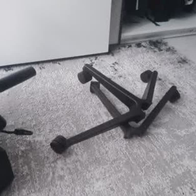 Evmodek İlk Kullanımda Kırılan Oyuncu Koltuğu Ve Ciddiyetsiz Müşteri Hizmeti