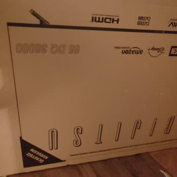 Servis Televizyon Ayaklarını Alıp Ücret Talep Etti, Televizyonum Kullanılamaz Durumda