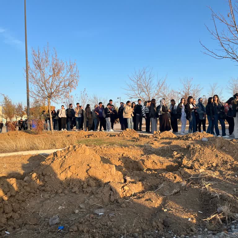 Uluyazı Hattında Yetersiz Otobüs Seferleri Ve Yoğunluk Sorunu