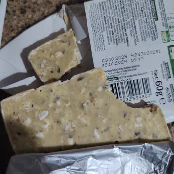 Son Kullanma Tarihi Geçmiş Ve Küflü Damak Çikolata Satışı