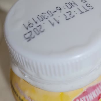 Son Kullanma Tarihi Geçmemiş Kefir Patladı, Sağlık Riskiyle Karşılaştım