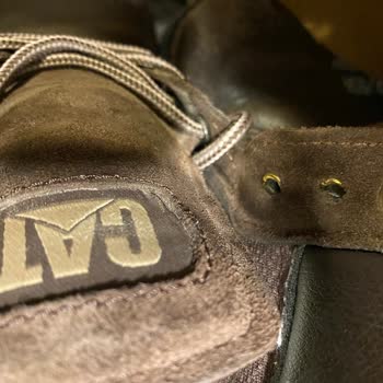 Caterpillar Deri Botta Sürekli Üretim Hataları Ve Boyner'in Yetersiz Çözümü