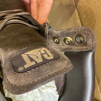 Caterpillar Deri Botta Sürekli Üretim Hataları Ve Boyner'in Yetersiz Çözümü