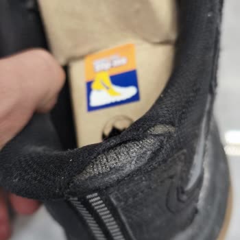 Kısa Sürede Yıpranan Ayakkabı Ve Yetersiz Garanti İncelemesi