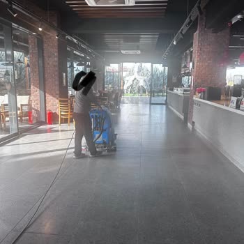 Kahve Keyfimiz Gürültü Ve Toz Nedeniyle Tamamen Bozuldu