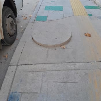 Kaldırımdaki Tehlikeli Rögar Kapağı Nedeniyle Yaşanan Kaza Ve Güvenlik Eksikliği