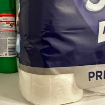 Selpak Tuvalet Kağıdında Lekeler Ve İletişim Sorunu