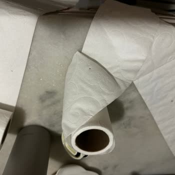 Selpak Tuvalet Kağıdında Lekeler Ve İletişim Sorunu