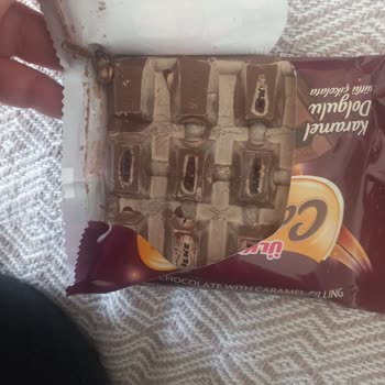 Son Kullanma Tarihi Geçmemiş Çikolatada Küfe Benzer Bozulma Yaşadım