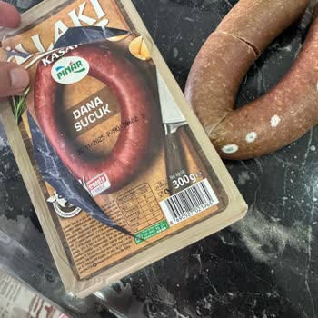 Satın Aldığım Sucuk 2 Gün İçinde Küflendi, Gıda Güvenliği Endişesi Yaşıyorum