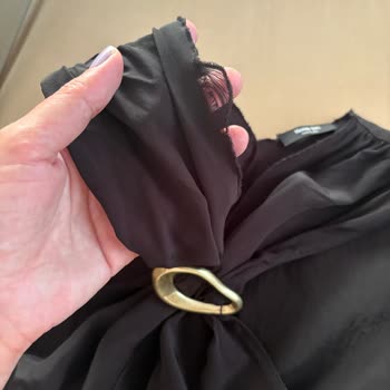 İlk Yıkamada Deforme Olan Ürünlere Massimo Dutti'nin İlgisiz Kalması Şaşırtıcı