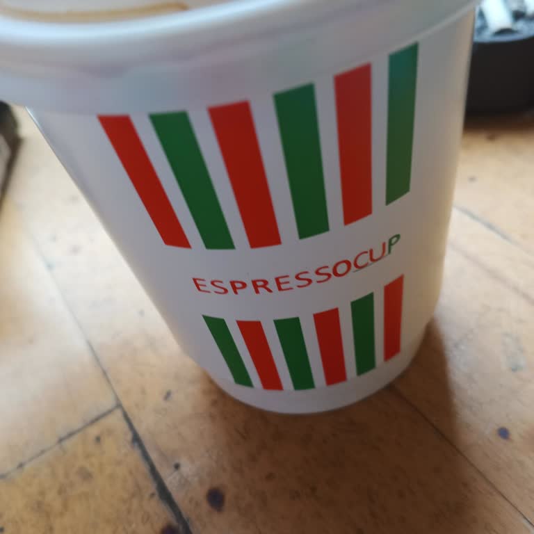 Espressocup Coffee Çalışanının Yaptığı Saygısızlık!