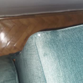 Yeni Alınan Koltuklarda Deformasyon Ve Yırtık, Servis Çözüm Sunmadı