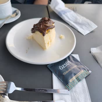 Bayat Tatlı Ve Düşük Kalite: Özsüt'te Hayal Kırıklığı