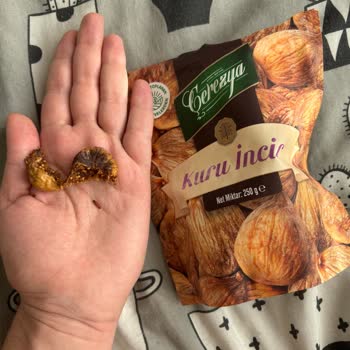 A101'den Alınan Kuru İncirden Kurt Çıkması Hijyen Endişesi Yarattı