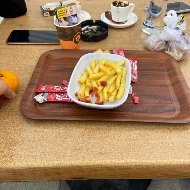 Tersane Cafe'de Saygısız Ve Kaba Çalışanlar Nedeniyle Hayal Kırıklığı