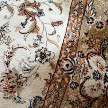 Halılar Kirli Ve Kötü Kokulu Teslim Edildi, Firma İlgilenmedi