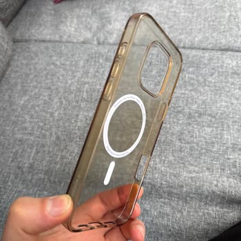 Spigen Türkiye Sararma Karşıtı Kılıf Kısa Sürede Sarardı Vaatler Tutulmadı!