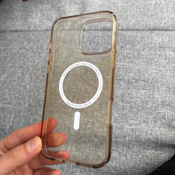 Spigen Türkiye Sararma Karşıtı Kılıf Kısa Sürede Sarardı Vaatler Tutulmadı!